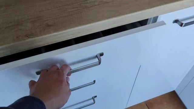 Белая угловая кухня "Манчестер" в Минске