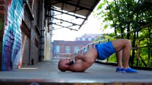 Как научиться делать гимнастический мостик (calistenicsmovement)