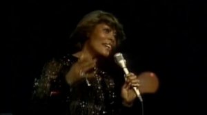 Dionne Warwick - This Guy's In Love With You