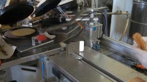 Карусельная печка для производства вафельных конвертиков
