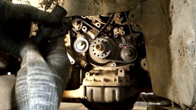 Mitsubishi Airtrek замена ремня ГРМ ремня БАЛАНСЕРА выставляем метки Авторемонт