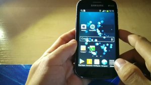 Телефон Samsung Galaxy S первого поколения
