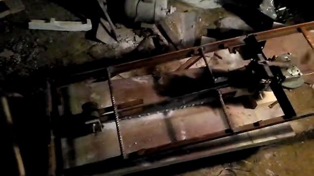 Самодельная автоматизированная пила для пенобетона и газобетона из ручной пилы смотреть онлайн