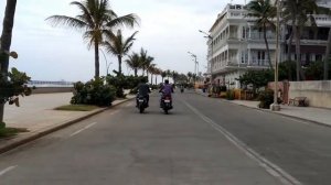 Pondicherry Street View VLog | Beach | White Town | Puducherry Tourism