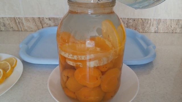 ?АБРИКОСОВЫЙ КОМПОТ на зиму с апельсинами и лимоном. смотреть онлайн