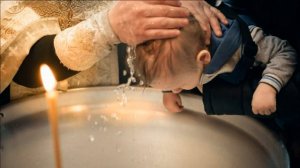 В РПЦ назвали условие для отказа от крещения ребенка.