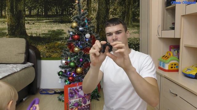 Влог. Рождественские подарки под ёлкой. Распаковка подарков. смотреть онлайн