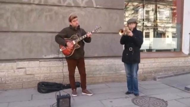 Уличные музыканты!Питер!Поднимают настроение всем прохожим!Живая музыка !Санкт Петербург!