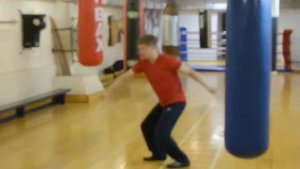 Разминка скручиванием с выхлестом ноги ( тоби уширо маваши гери )