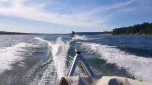 Wakeboard on Columbia River  (OREGON)