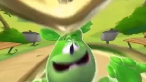 Weird Gummibär REVERSE FISHEYE Swahili Gummy Bear Song