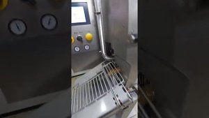 Видео работы клипсатор автоматического Tipper Tie KCDM A400. Часть 1 | ЕстьБУ.ру