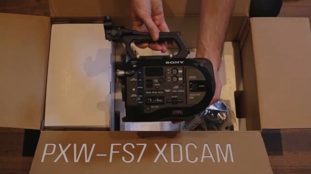 Sony PXW-FS7K Unboxing смотреть онлайн