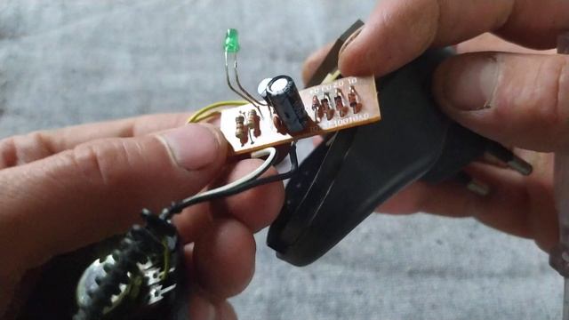 Блок питания - усиления сигнала от обычной TV антенны, что в нём есть? смотреть онлайн