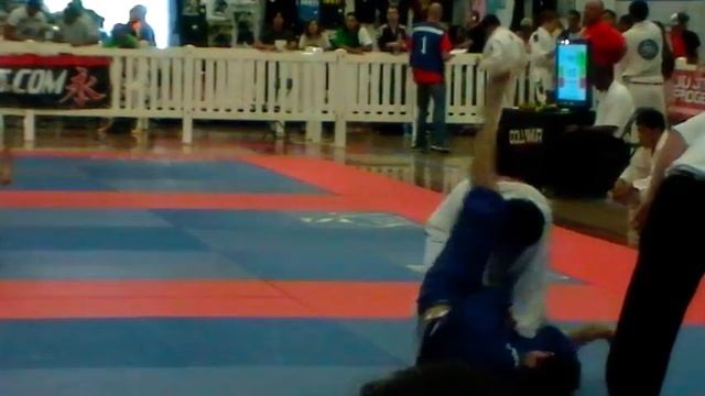 Carlos(AKA - Checkmat BJJ) vs Josh(Gracie Fighter) смотреть онлайн