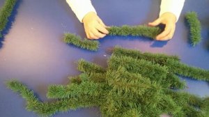 Как восстановить старую искусственную ёлку. Быстро и просто.