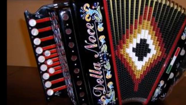 ALLA SARRACIN TARANTELLA CANTATA GRUPPO FOLK I SARACIN смотреть онлайн