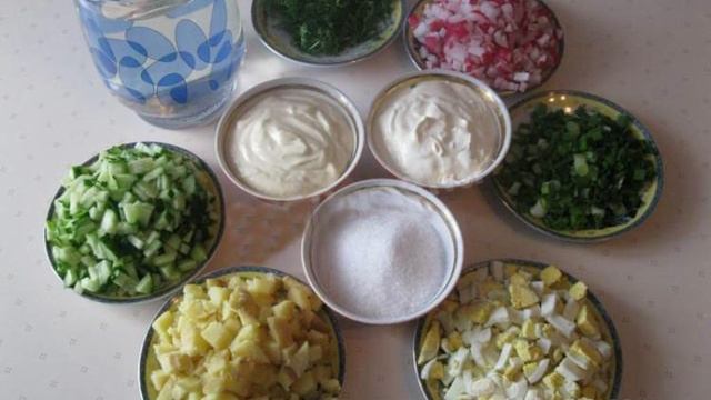 Домашняя окрошка на сметане и майонезе