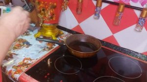 Видеорецепт вкуснейшего блюда из жаренных грибов. Как жарить черные лисички. Рецепт пошагово.