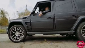Через 10 лет у каждого брата по хате