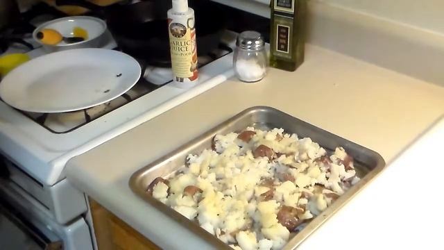 Roasted Red Potatoes with Turkey Bacon Cooked in the Toaster Oven смотреть онлайн