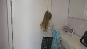 ПРАНК УТОПИЛА ПАПИН АЙФОН ? ПРАНКУЮ и ОБМАНЫВАЮ МАМУ ? Смешное Видео Валенсия Лаки?