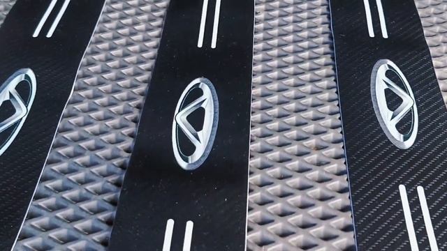Тюнинг Легко: Установка Брызговиков и Пленки на пороги Чери Тигго 4 Про/Chery Tiggo 4 Pro