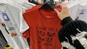Шопинг VS зыринг ВЛОГ. Уже Новый год. Первый Подарок на день рождения Киры. В шоке от цен.