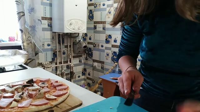 Вкусная пицца к чаю смотреть онлайн