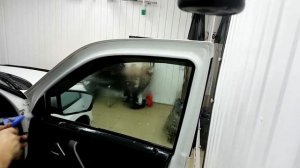 Тонировка передние боковые LADA Granta