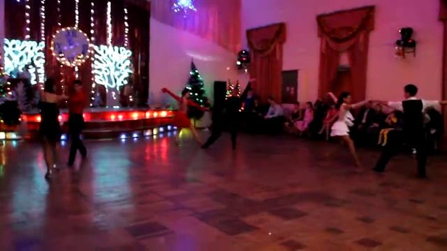 БАЛ В ЗЫРЯНОВСКЕ. 2012 год смотреть онлайн