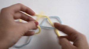 Learn to knit: How to join yarn with an invisible magic knot | WAK