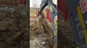 Сверх узкий ковш 11 см на  экскаватор погрузчик. Плюсы и минусы в работе.