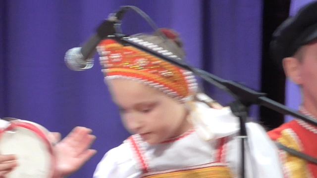 Игра га ложках !!!.mp4 смотреть онлайн