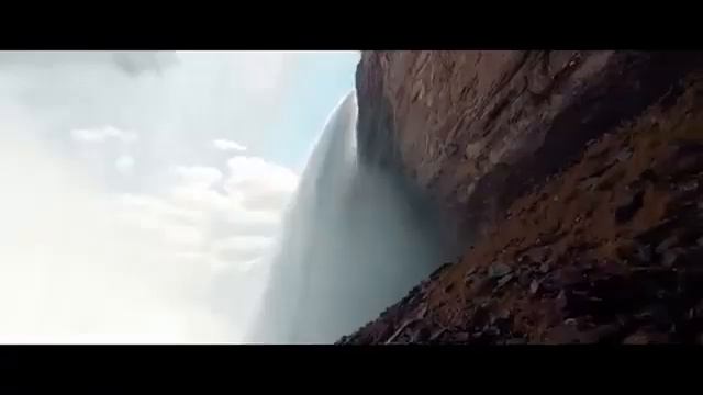 FlyTOTO Flight Escapes смотреть онлайн