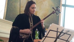 СаньСянь. Весенние цветы на залитой лунным светом реке. Династия Мин.