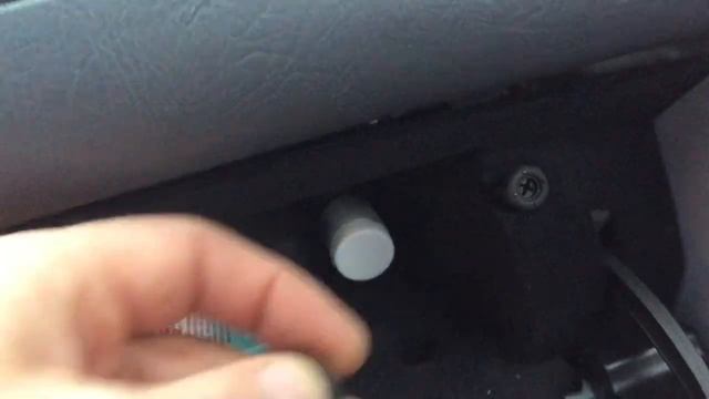 Mercedes w208 side vent removal смотреть онлайн