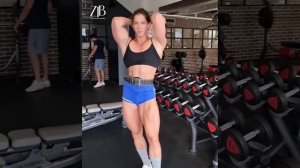 Кендалл Дженнер на стероидах: бодибилдершу из России обсуждают в Сети