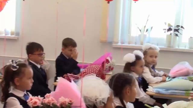 1 сентября 2019. Первый урок первоклашек. смотреть онлайн