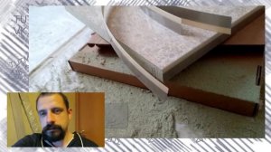 Снова стол из оставшегося куска столешницы.