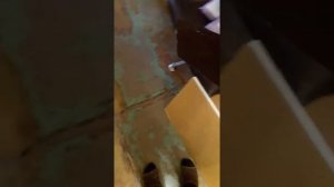 Отклеиваем зеркало от мебельного фасада