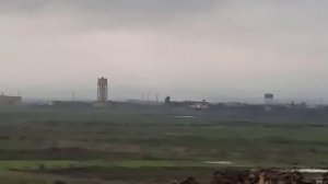 НЛО ищет что-то над водоемом