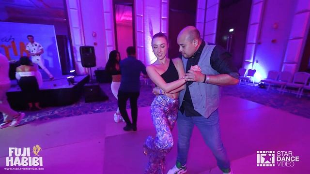 Julian Esteban Marmolejo Quiceno & @yulianna4ka ~ bachata social dancing @ Fujairah Latin Festival смотреть онлайн