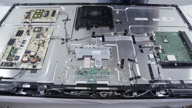LED TV Repair Tutorial - Common Symptoms & Solutions - How to Repair LED TVs