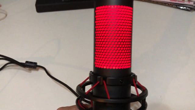 [和你試咪] HyperX Quadcast 會唔會令我聲音變得好聽？（粵語解說） смотреть онлайн