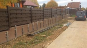 Обзор из забора дпк доски и каркаса под сайдинг