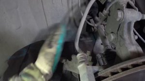 замена суппортов ниссан куб ниссан ноте