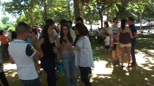 Guarromán Jaen Sabado 16 De MAYO Del 2015 Tradicional Fiesta de Nuestra Hermandad en el Parque la F смотреть онлайн