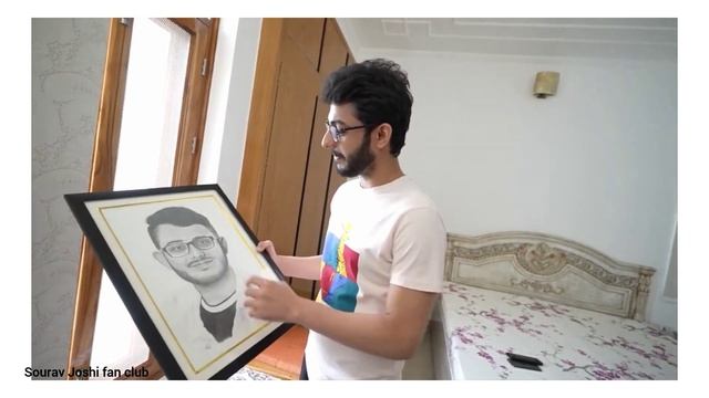 sourav joshi meet carry marati||sourav joshi give carry Marathi sketch gift/@souravjoshivlogs7028