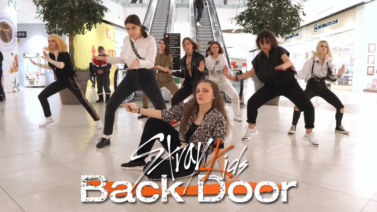 [K-POP IN PUBLIC RUSSIA] STRAY KIDS - BACK DOOR Dance Cover смотреть онлайн